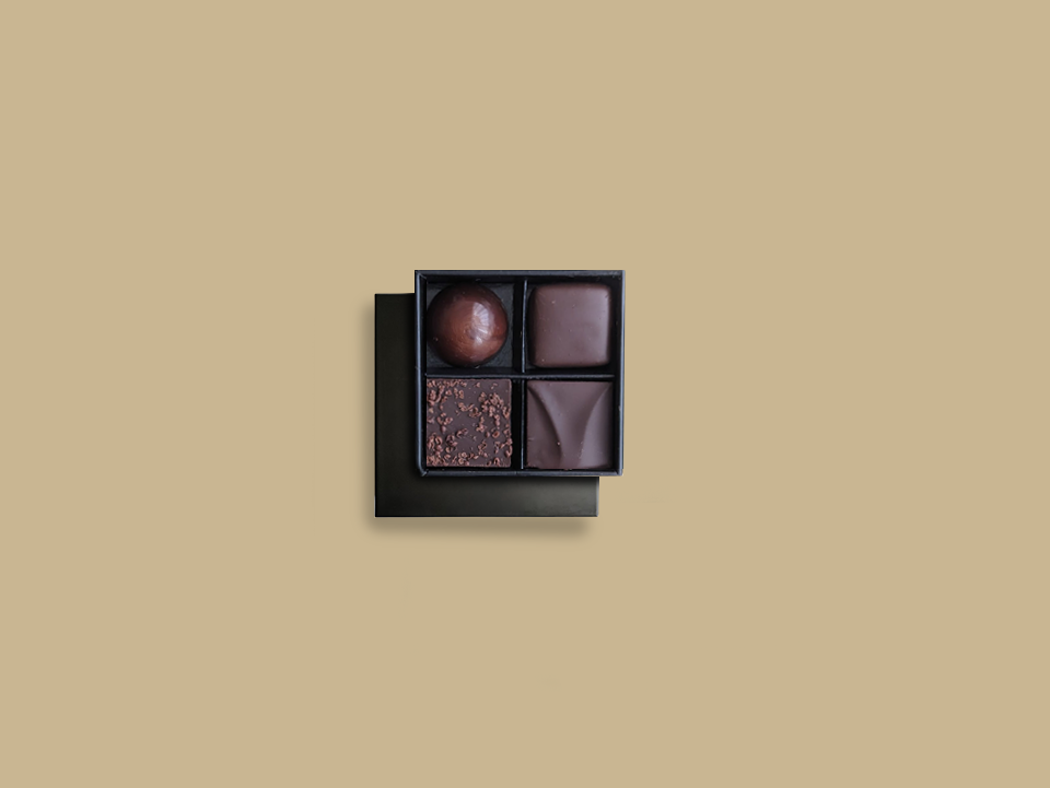 Artisan chocolate praline box 04